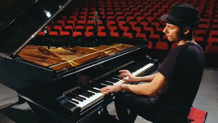 Don't stop me now de Queen, la version piano enflammée de Peter Bence