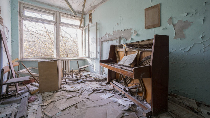 Il photographie les pianos oubliés